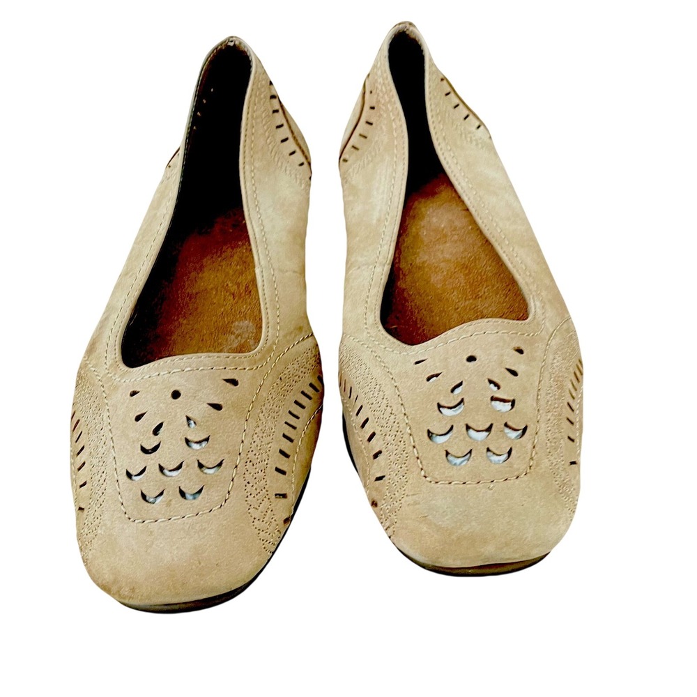 Aerosoles Womens Tan Suede Perforated Square Toe Ballet Flats Low Wedge Size 9.5
